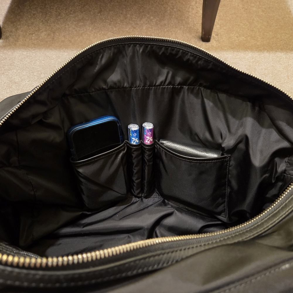Tumi black weekender travel satchel - Picture 10 of 10